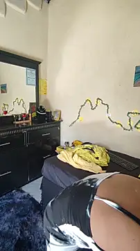 Snapshot of FreakySag_8888 chatting on 11.21.25 FreakySag 8888 online show from 11.21.25