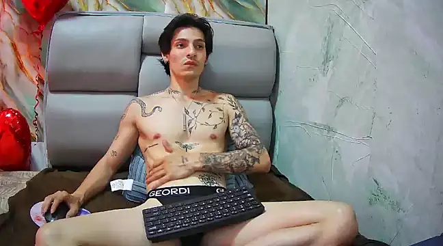 Apolo Hidalgo01 online show from 02.13.25