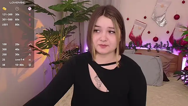 Snapshot of Alice_Walters chatting on 01.11.25 Alice Walters online show from 01.11.25