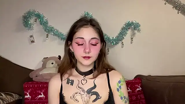 Snapshot of _Devill_Baby chatting on 01.26.25 Devill Baby online show from 01.26.25