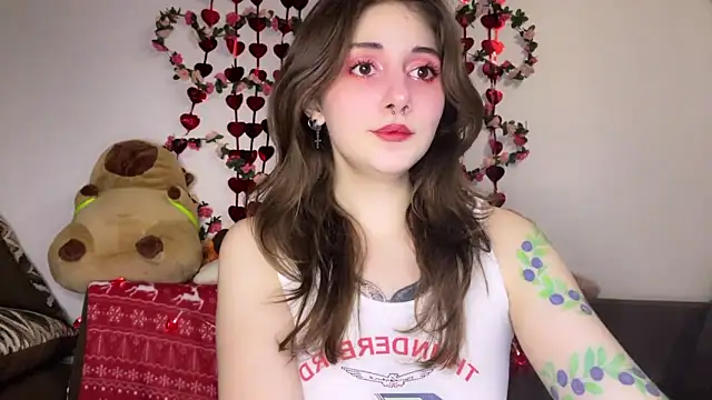 Snapshot of _Devill_Baby chatting on 02.11.25 Devill Baby online show from 02.11.25