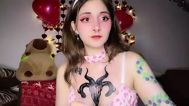 Snapshot of _Devill_Baby chatting on 02.14.25 Devill Baby online show from 02.14.25