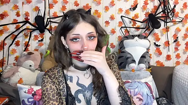 Snapshot of _Devill_Baby chatting on 09.22.25 Devill Baby online show from 09.22.25