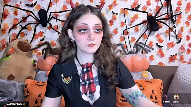 Snapshot of _Devill_Baby chatting on 10.14.25 Devill Baby online show from 10.14.25