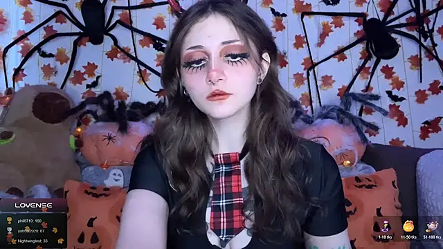 Snapshot of _Devill_Baby chatting on 10.25.25 Devill Baby online show from 10.25.25