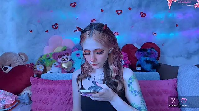 Snapshot of _Devill_Baby chatting on 02.28.26 Devill Baby online show from 02.28.26