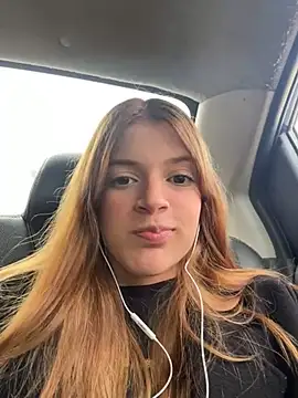 Snapshot of Nora_Vennucci chatting on 12.16.24 Nora Vennucci online show from 12.16.24