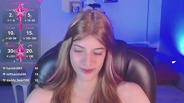 Snapshot of Nora_Vennucci chatting on 01.06.25 Nora Vennucci online show from 01.06.25