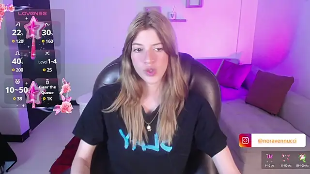Snapshot of Nora_Vennucci chatting on 02.07.25 Nora Vennucci online show from 02.07.25