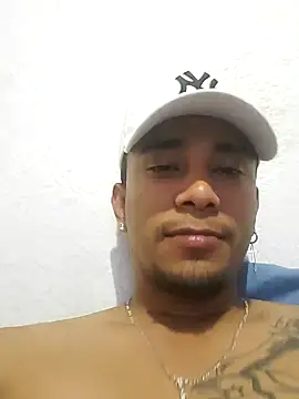 Snapshot of diablonegro69 chatting on 12.03.24 diablonegro69 online show from 12.03.24