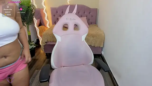 kendra tay online show from 12.03.24