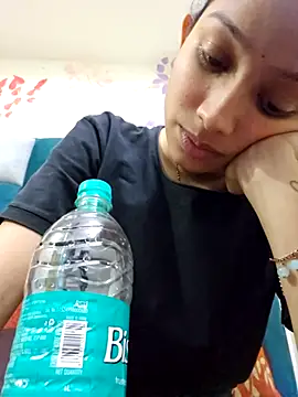 Snapshot of Aleena_Rai chatting on 03.09.25 Aleena Rai online show from 03.09.25