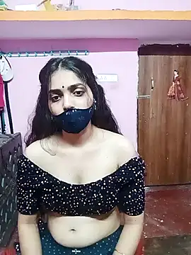 Snapshot of Cute-Simmi chatting on 01.01.25 Cute-Simmi online show from 01.01.25