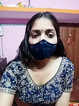 Snapshot of Cute-Simmi chatting on 01.06.25 Cute-Simmi online show from 01.06.25