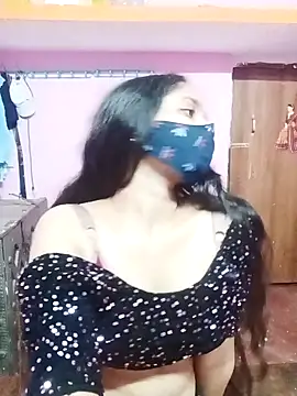 Snapshot of Cute-Simmi chatting on 01.07.25 Cute-Simmi online show from 01.07.25