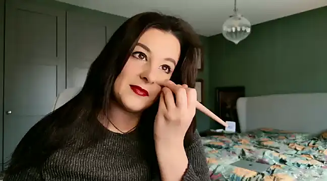 flatwhite0 online show from 02.19.25