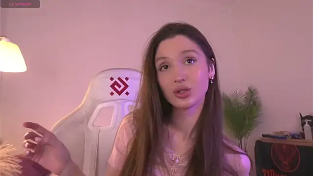 Snapshot of tender_babyy chatting on 12.02.25 tender babyy online show from 12.02.25