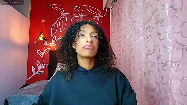 Zia Green online show from 03.05.25