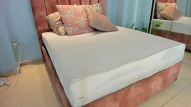 lou rosse  online show from 11.13.25