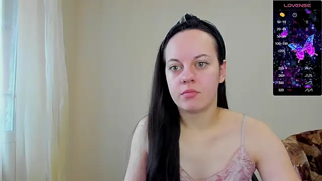 Sabrina Lavv online show from 10.17.25