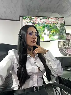 Amy Kiitty  online show from 04.09.26