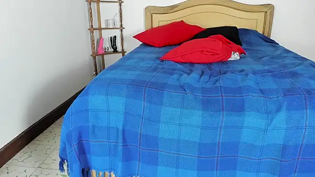 Iivana 19 online show from 01.31.25