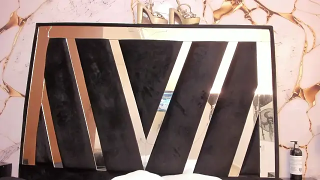 KarinaSimonz online show from 02.13.26