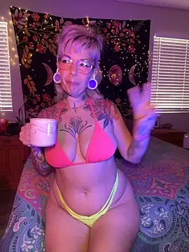 GoldieBakeman online show from 10.08.25