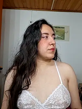 Emi chik online show from 04.26.26