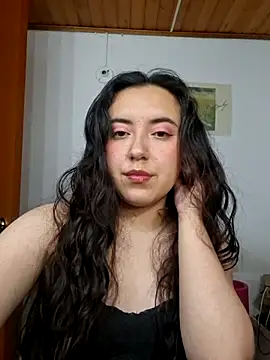 Emi chik online show from 05.01.26