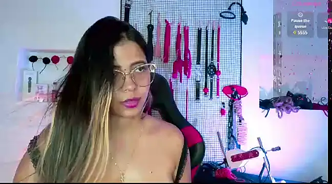 Megaan Greey online show from 01.24.25