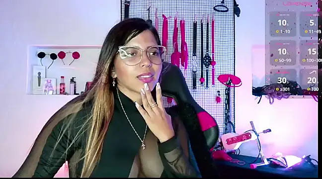 Megaan Greey online show from 01.26.25