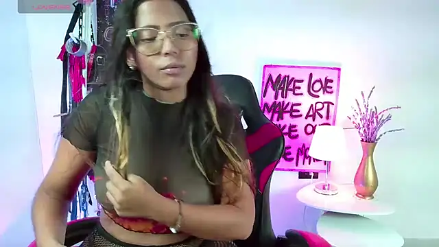 Megaan Greey online show from 11.29.25