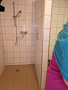 Snapshot of AmazingCurvy chatting on 02.18.25 AmazingCurvy online show from 02.18.25