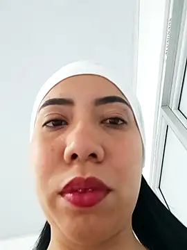 Sweet hot mia online show from 11.18.25