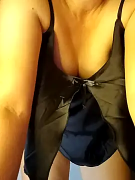 Hue87 online show from 09.15.25