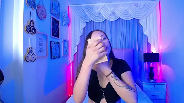 Snapshot of Ivyy_Crystal chatting on 11.26.25 Ivyy Crystal online show from 11.26.25