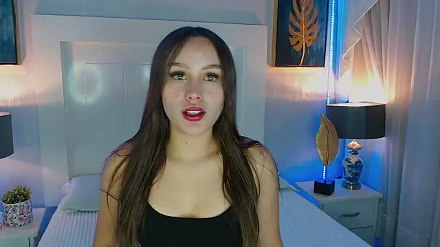 Snapshot of Ivyy_Crystal chatting on 12.15.25 Ivyy Crystal online show from 12.15.25