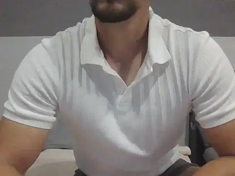 Snapshot of LoveEveryWet chatting on 09.18.25 LoveEveryWet online show from 09.18.25