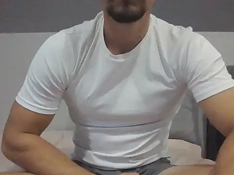 Snapshot of LoveEveryWet chatting on 10.07.25 LoveEveryWet online show from 10.07.25