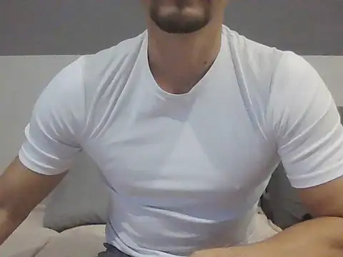 Snapshot of LoveEveryWet chatting on 10.20.25 LoveEveryWet online show from 10.20.25