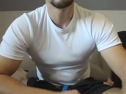 Snapshot of LoveEveryWet chatting on 10.31.25 LoveEveryWet online show from 10.31.25