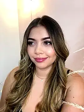 Snapshot of thaliafox_ chatting on 12.02.24 thaliafox  online show from 12.02.24