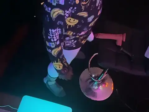 Pressure69mee online show from 02.14.25