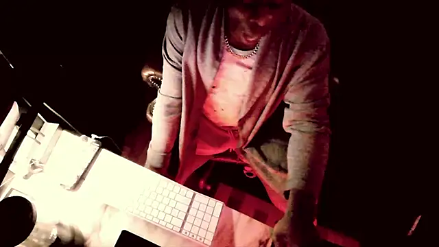 Pressure69mee online show from 03.21.25