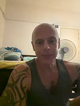 luv2masterb8247 online show from 12.30.24