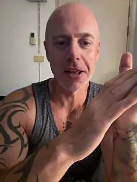 luv2masterb8247 online show from 01.18.25