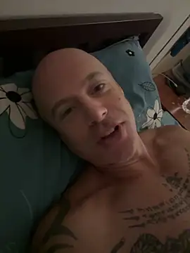 luv2masterb8247 online show from 01.31.25