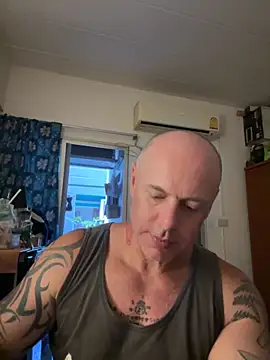 luv2masterb8247 online show from 02.11.25