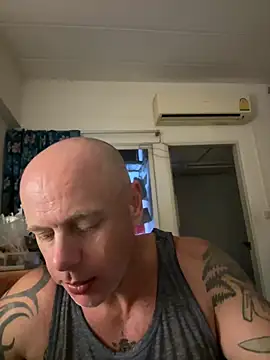 luv2masterb8247 online show from 02.18.25